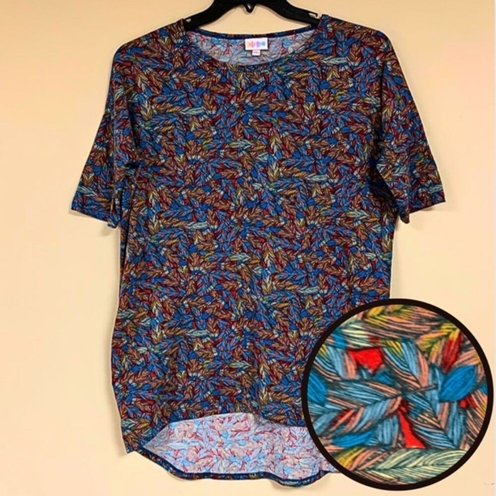 LulaRoe Irma Tunic Feathers Women’s XXS Short Sleeve Shirt Soft Flowy Top Spring